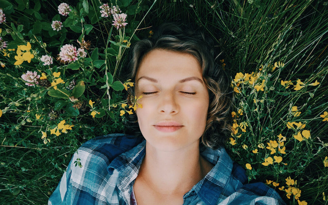 8 ways to start loving yourself the way you deserve to be loved